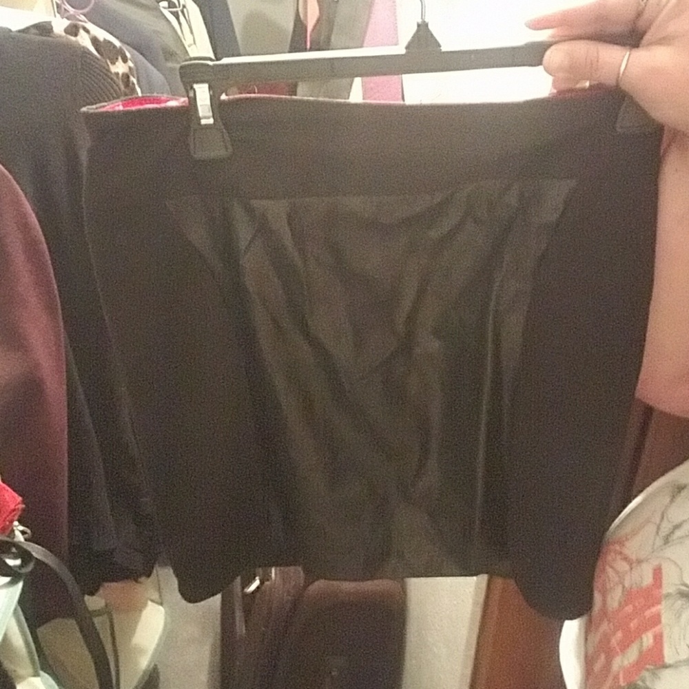 black dress skirt